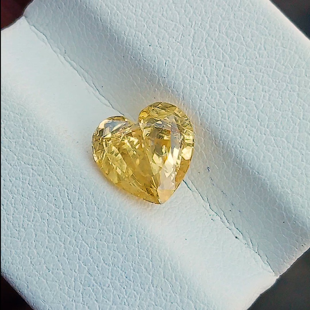 Natural Unheated Yellow Sapphire 3.27Ct | Heart Shape | CB 0547